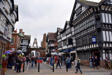 Eastgate Street is the favourite haunt of Chester's buskers*